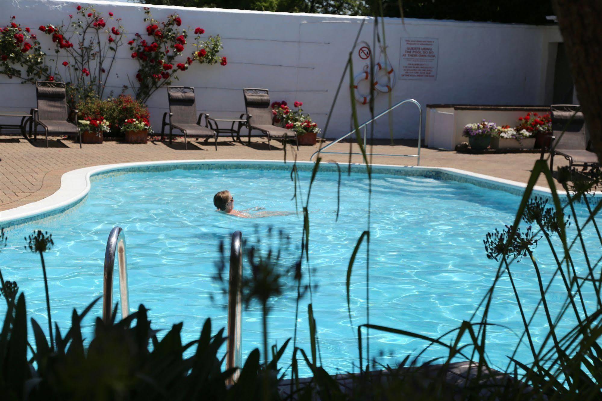 Hotel La Place St Aubin Exteriör bild